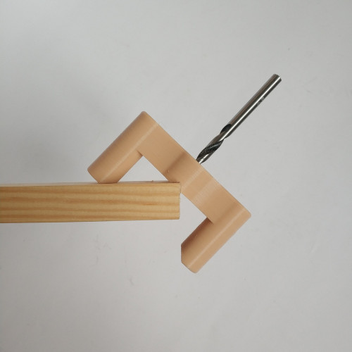 Кондуктор для свердління ДСП під шкант конфірмати самоцентруючийся 9мм Кондуктор для свердління ДСП під шкант конфірмати самоцентруючийся 9мм